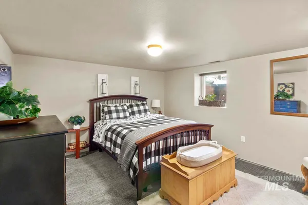 $549,000 | 202 South School Street, Cascade, ID 83611