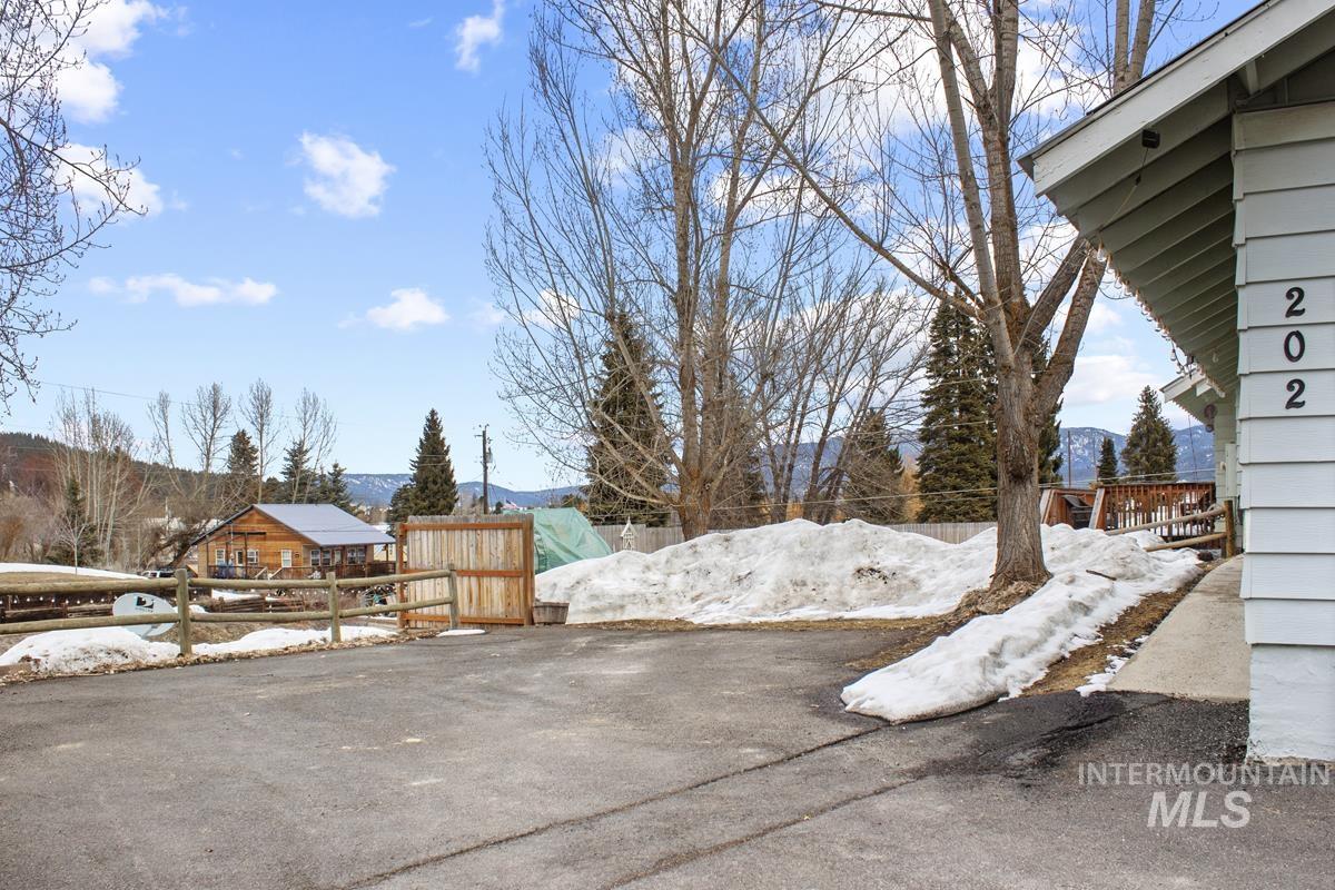 202 South School Street Cascade, ID 83611 - Photo 35 of 39