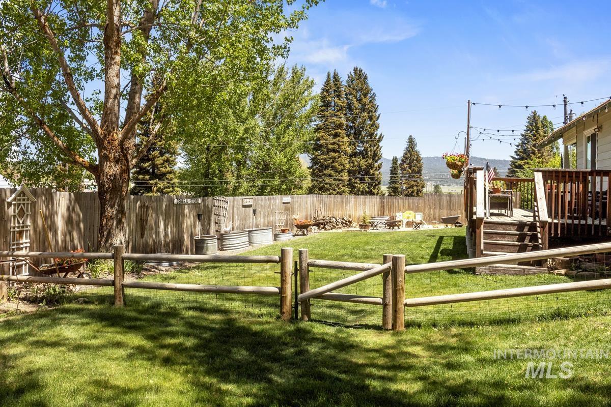 202 South School Street Cascade, ID 83611 - Photo 36 of 39