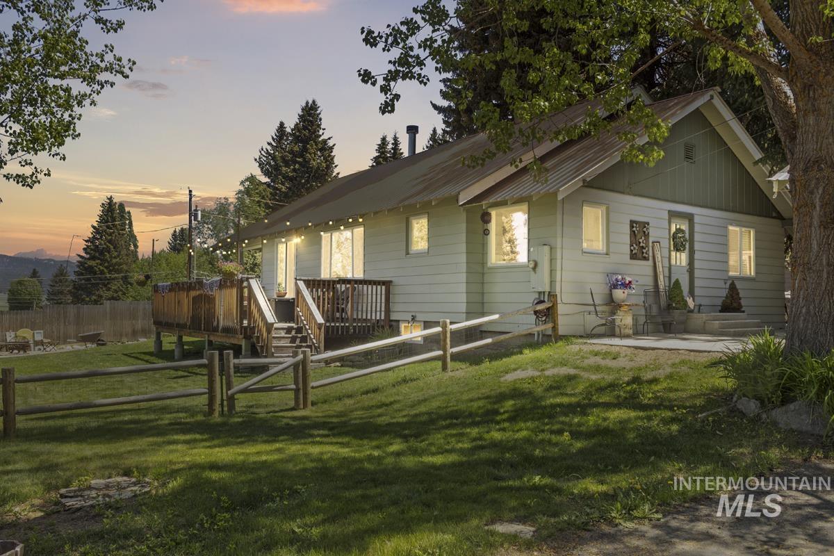 202 South School Street Cascade, ID 83611 - Photo 4 of 39