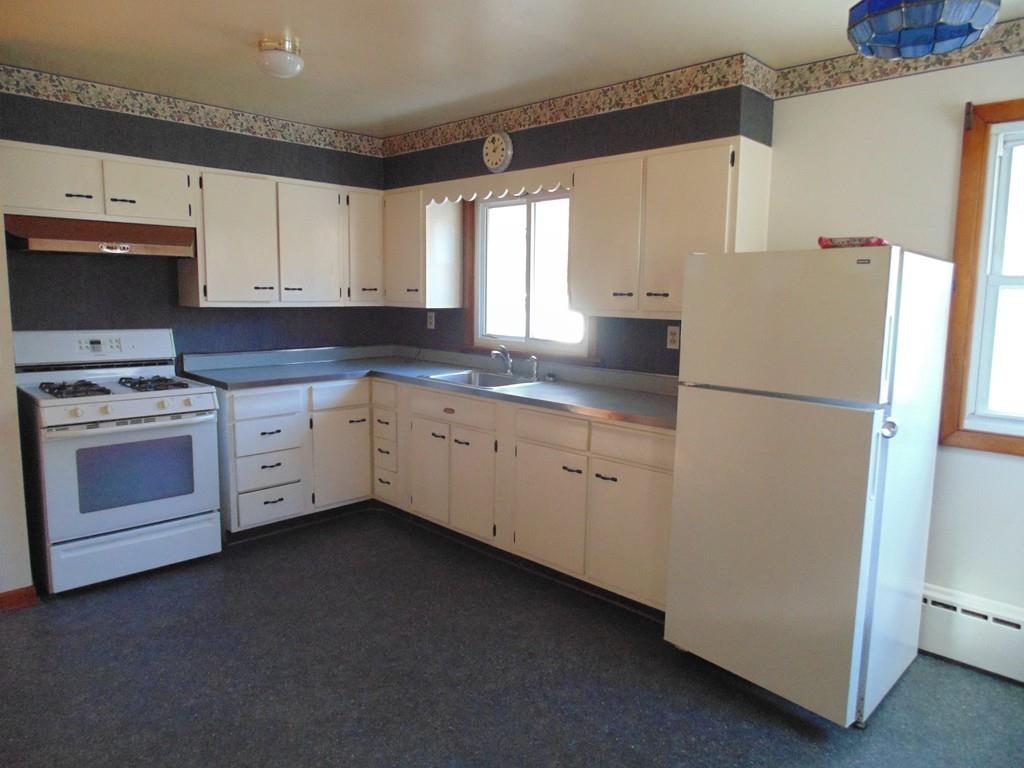 404 Huntington Road Chester, MA 01011 - Photo 5 of 13