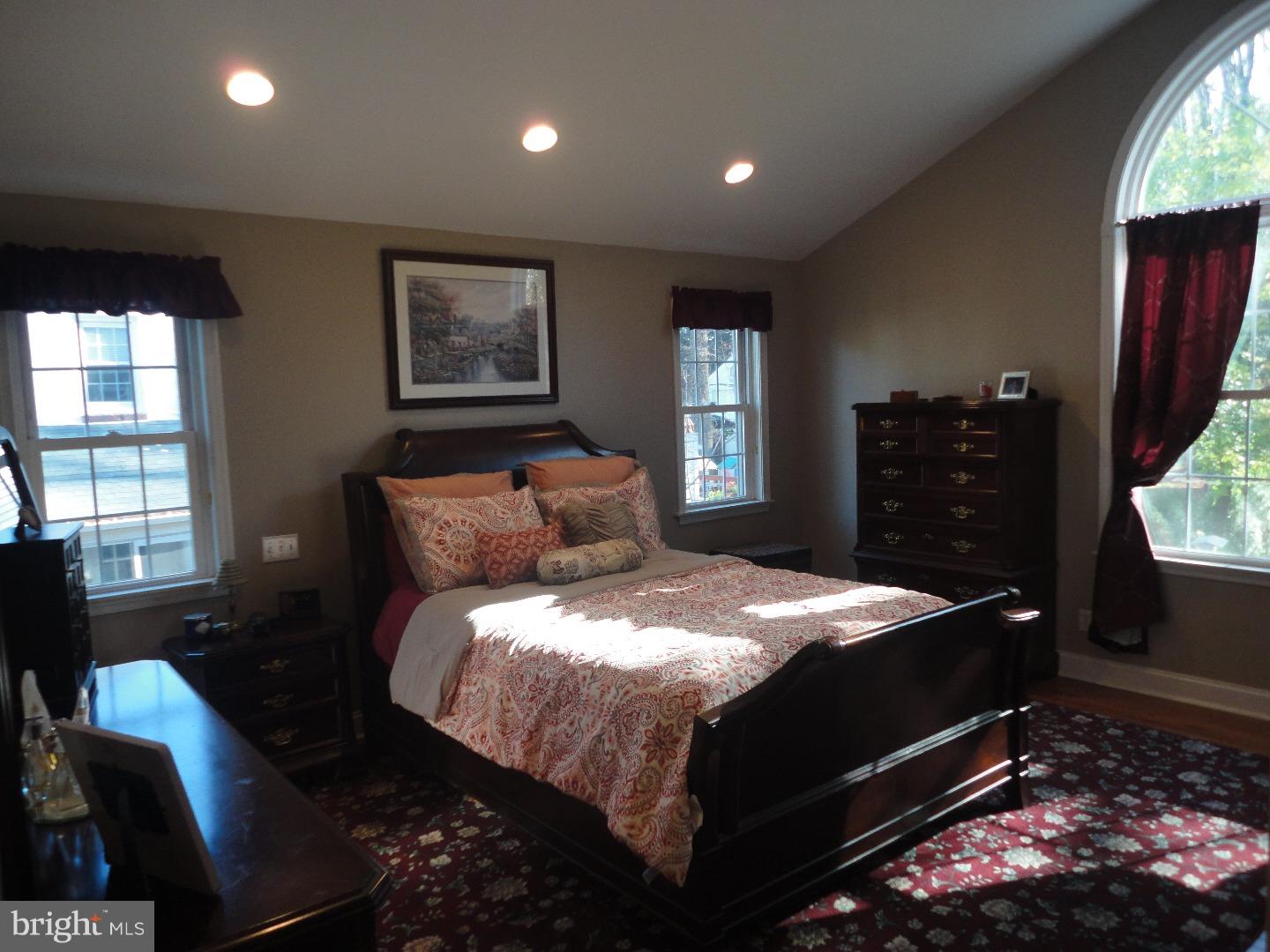 1007 West Avenue Springfield, PA 19064 - Photo 16 of 25 Master Bedroom
