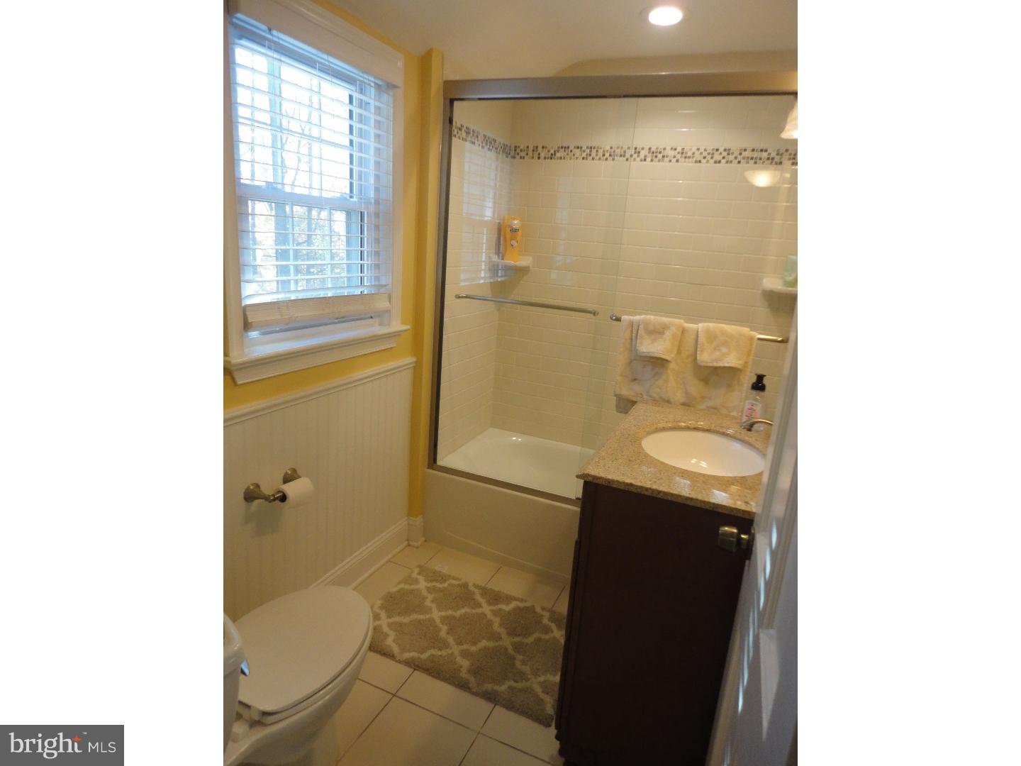 1007 West Avenue Springfield, PA 19064 - Photo 20 of 25 Bathroom