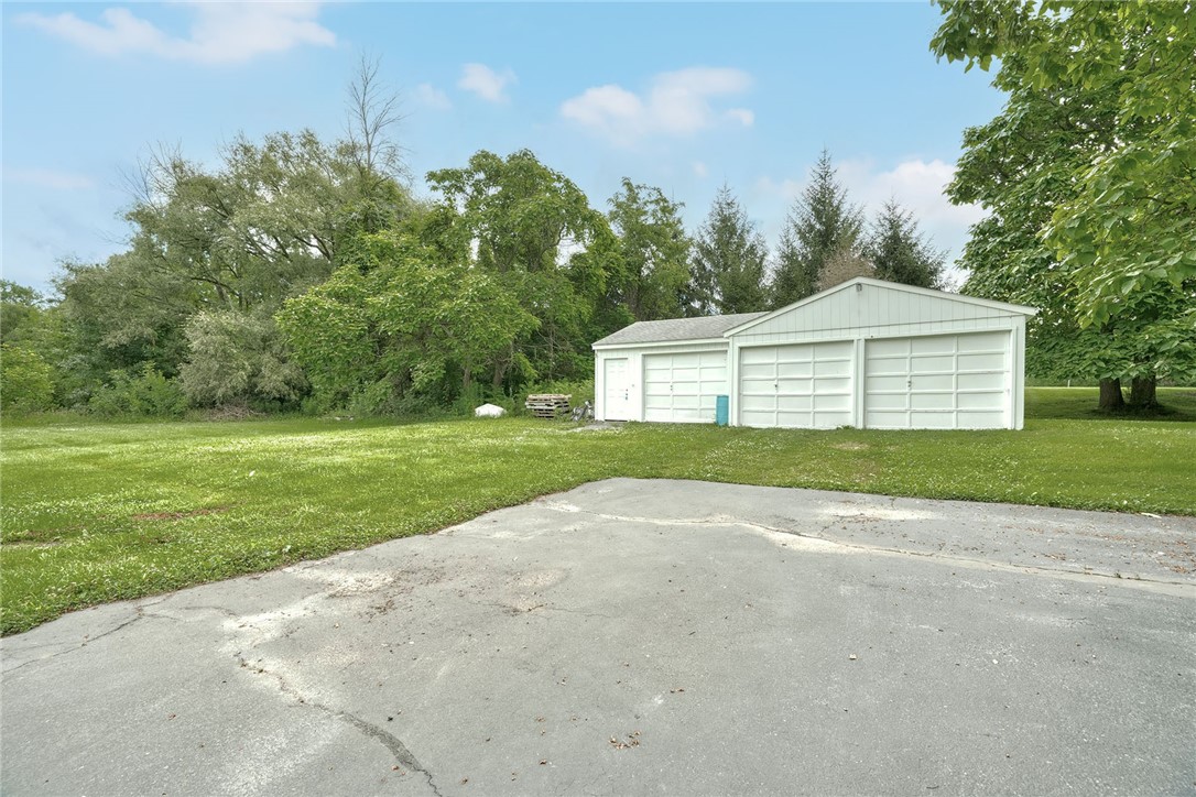 644 Parma Center Road Parma, NY 14468 - Photo 4 of 49 DETACHED 3-CAR GARAGE