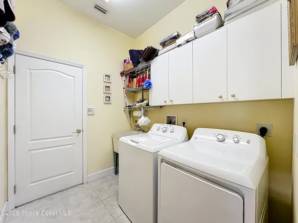 $554,900 | 2941 Camberly Circle, Melbourne, FL 32940