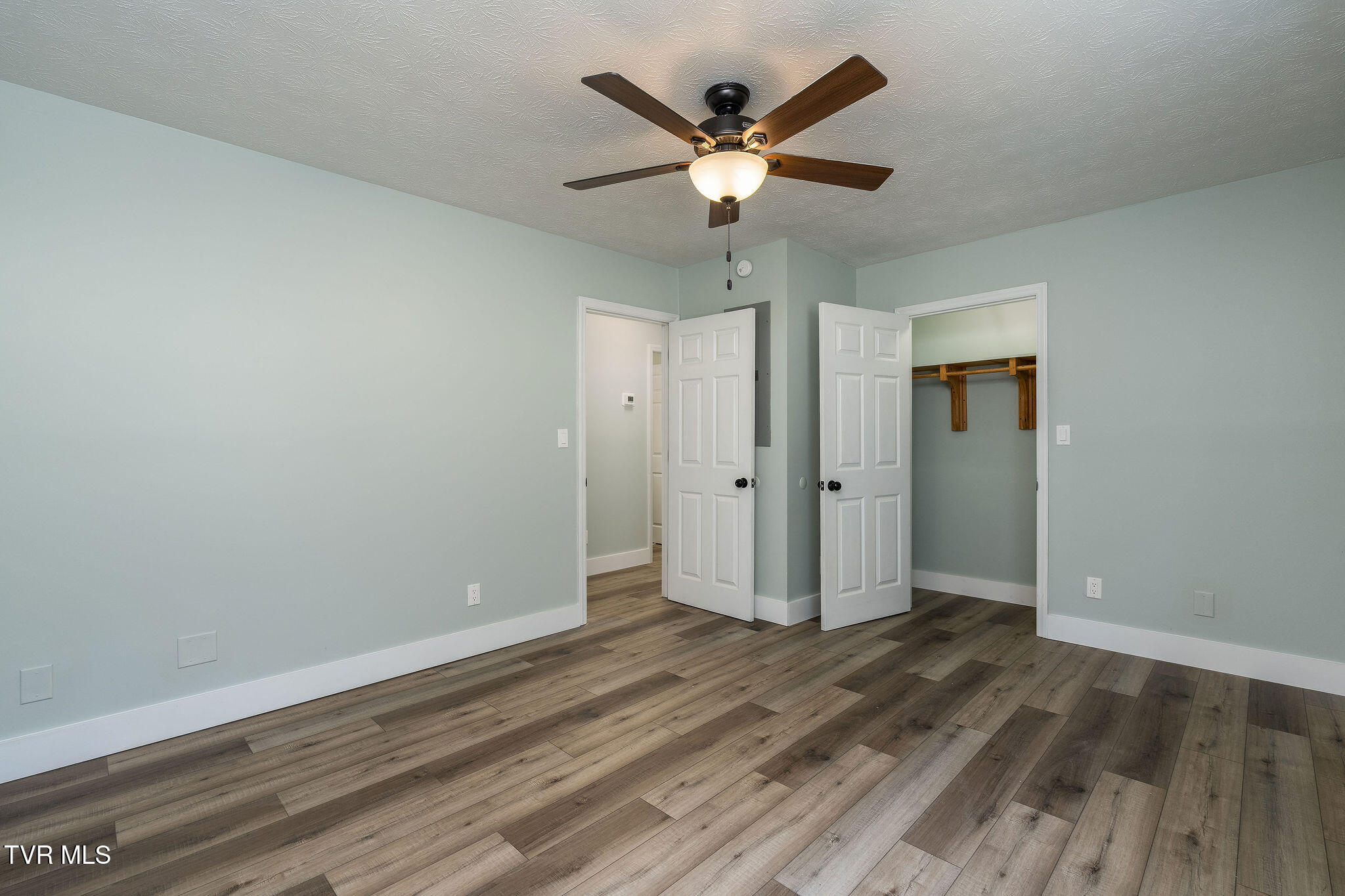 6672 Roan Creek Road Butler, TN 37640 - Photo 34 of 163 DSC00275-Edit
