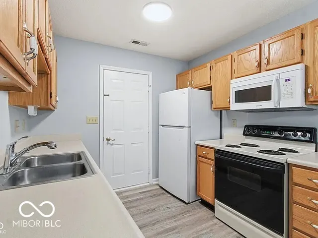 $1,720 | 1217 Whittington Drive, Brownsburg, IN 46112