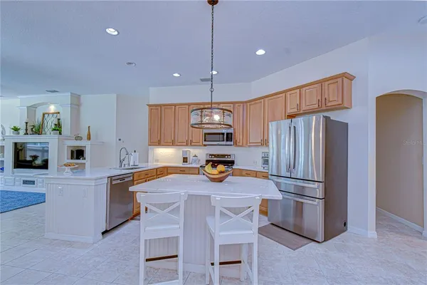 $734,900 | 5725 Eaglemount Circle, Lithia, FL 33547