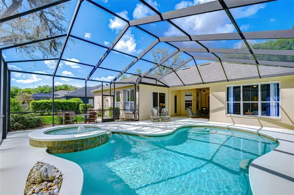 $734,900 | 5725 Eaglemount Circle, Lithia, FL 33547