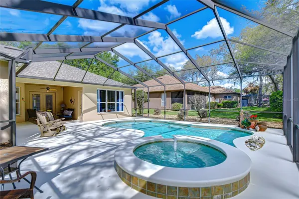 $734,900 | 5725 Eaglemount Circle, Lithia, FL 33547