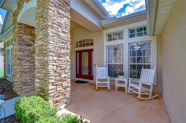 $734,900 | 5725 Eaglemount Circle, Lithia, FL 33547