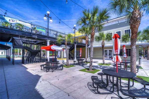 $734,900 | 5725 Eaglemount Circle, Lithia, FL 33547