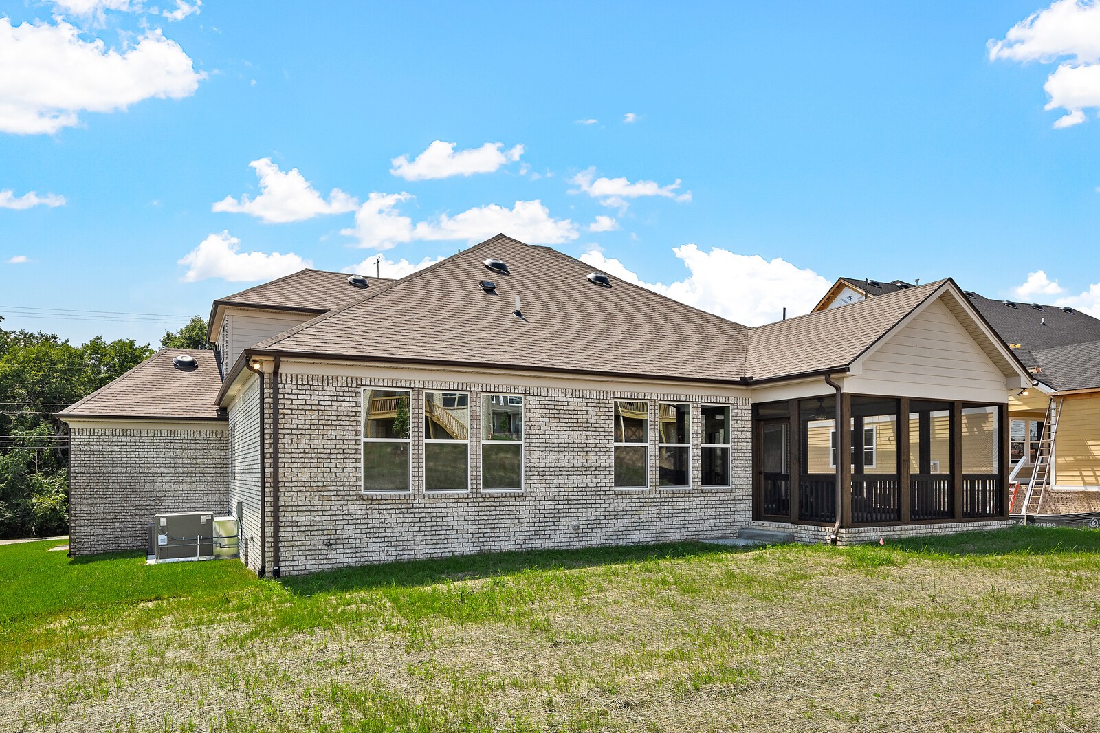 3427 Earhart Road Mount Juliet, TN 37122 - Photo 45 of 47 a front view of a house with a garden