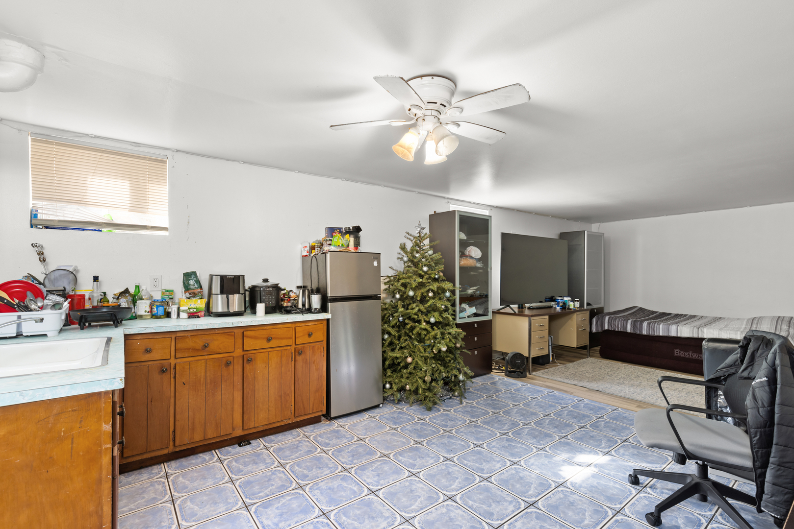 233 Hale Street Addison, IL 60101 - Photo 31 of 39 Gallery Image 31