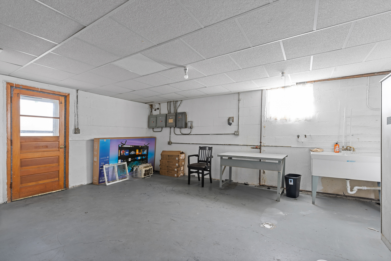 233 Hale Street Addison, IL 60101 - Photo 34 of 39 Gallery Image 34
