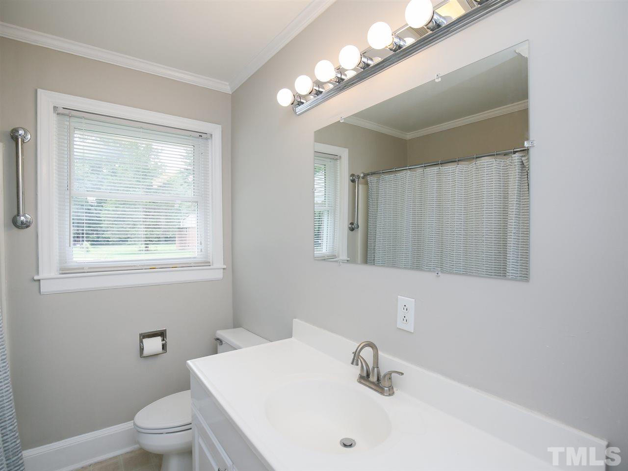 712 Crosby Road Durham, NC 27704 - Photo 16 of 25 Gallery Image 16