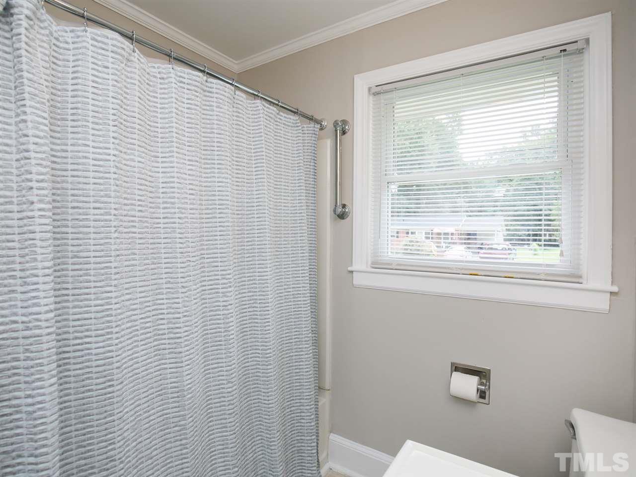 712 Crosby Road Durham, NC 27704 - Photo 17 of 25 Gallery Image 17