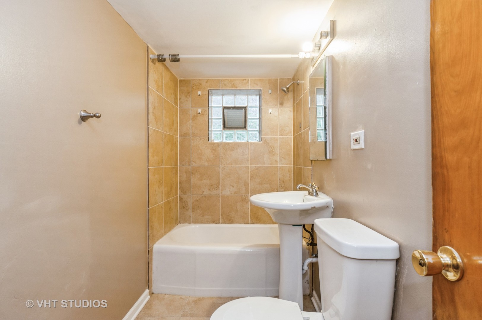 5735 West Addison Street Chicago, IL 60634 - Photo 15 of 18