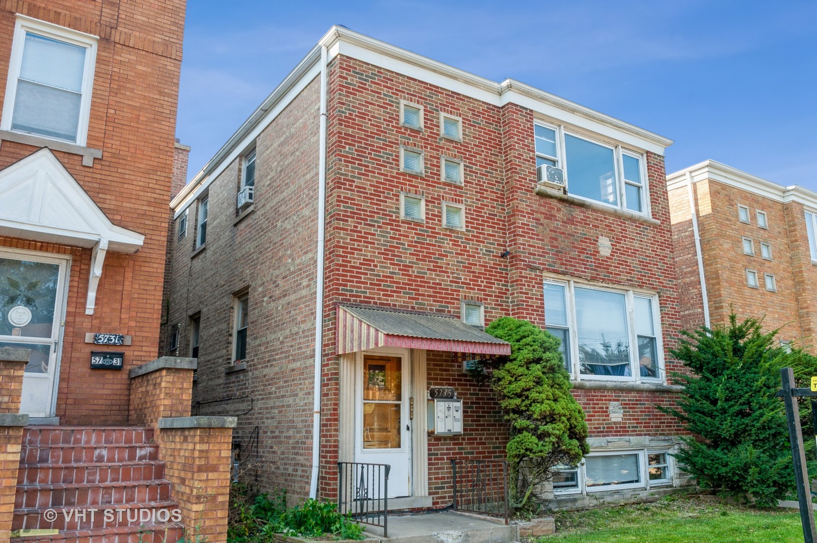 5735 West Addison Street Chicago, IL 60634 - Photo 2 of 18