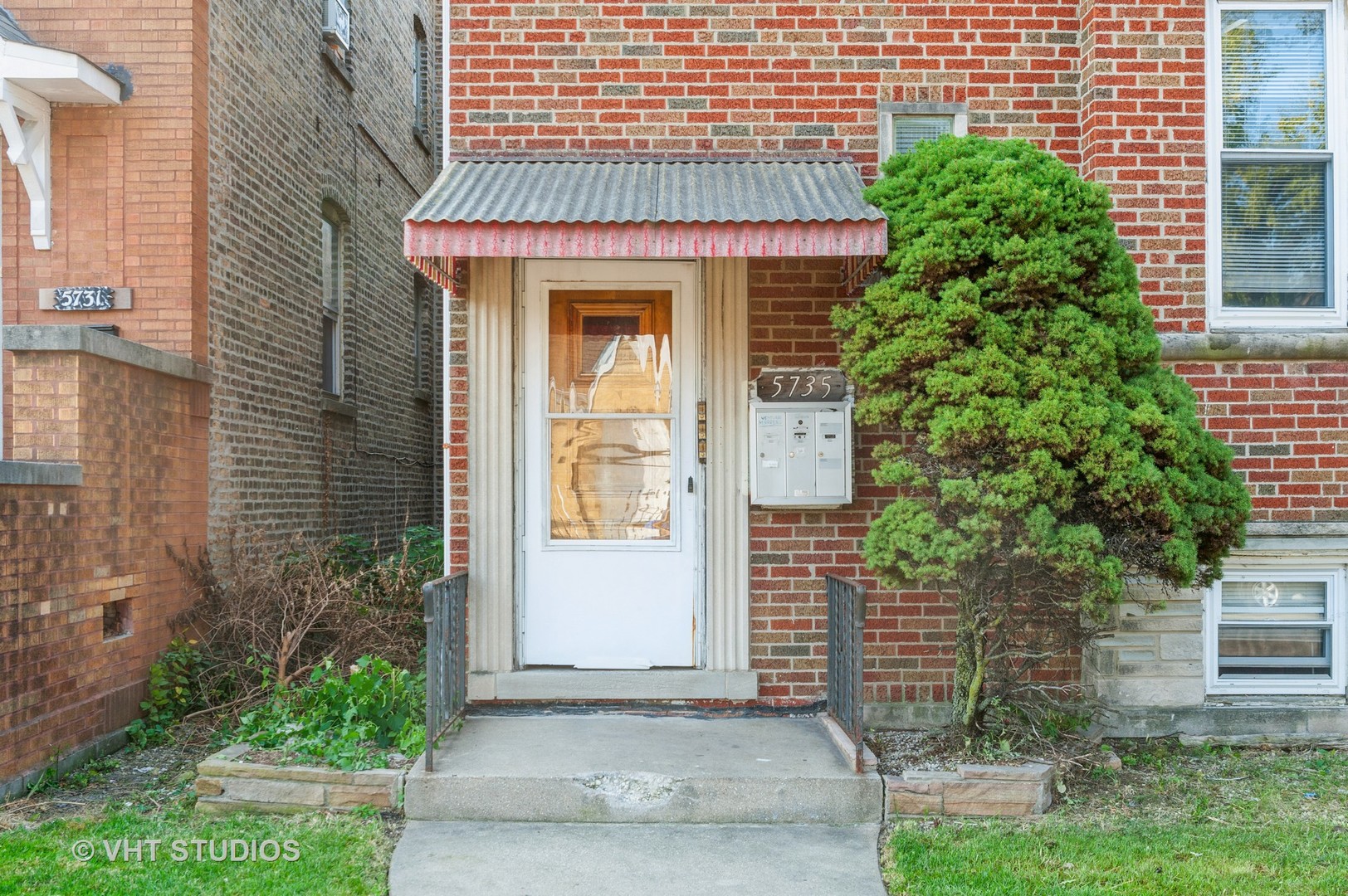 5735 West Addison Street Chicago, IL 60634 - Photo 3 of 18