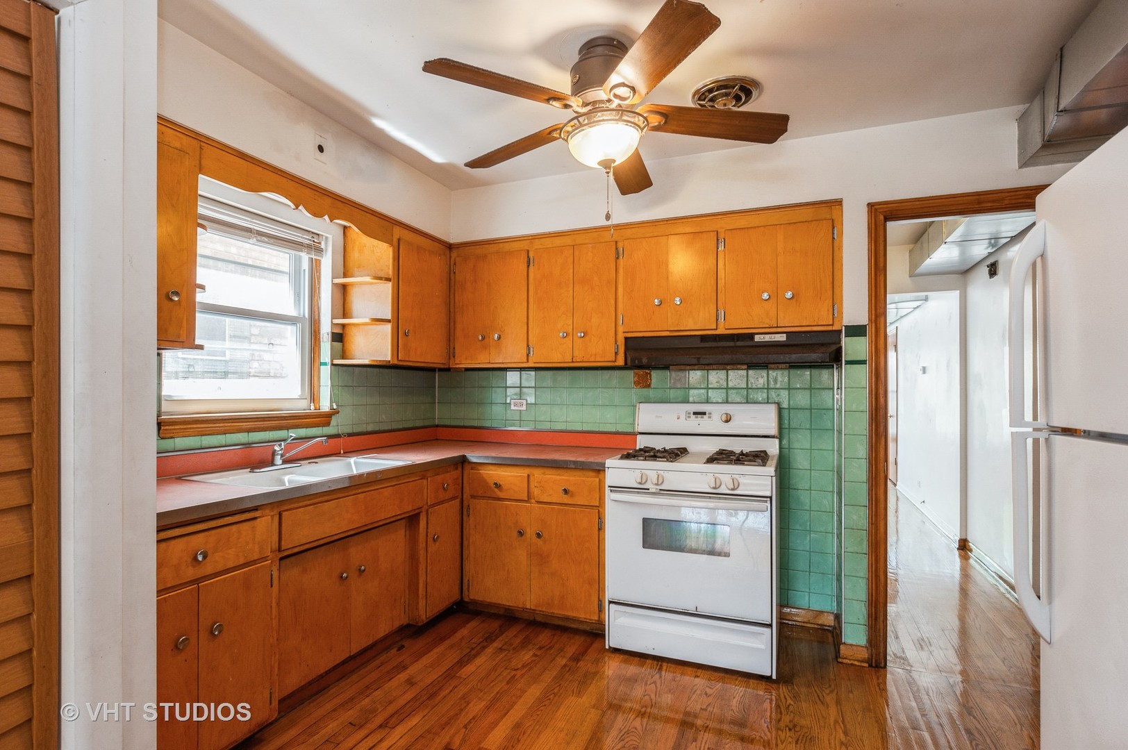 5735 West Addison Street Chicago, IL 60634 - Photo 7 of 18