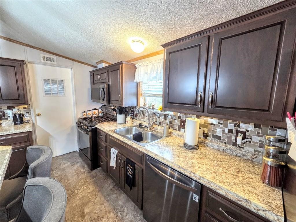 105 Eagle Pointe Estates New Eagle, PA 15067 - Photo 8 of 39 a bathroom with double vanity and a mirror