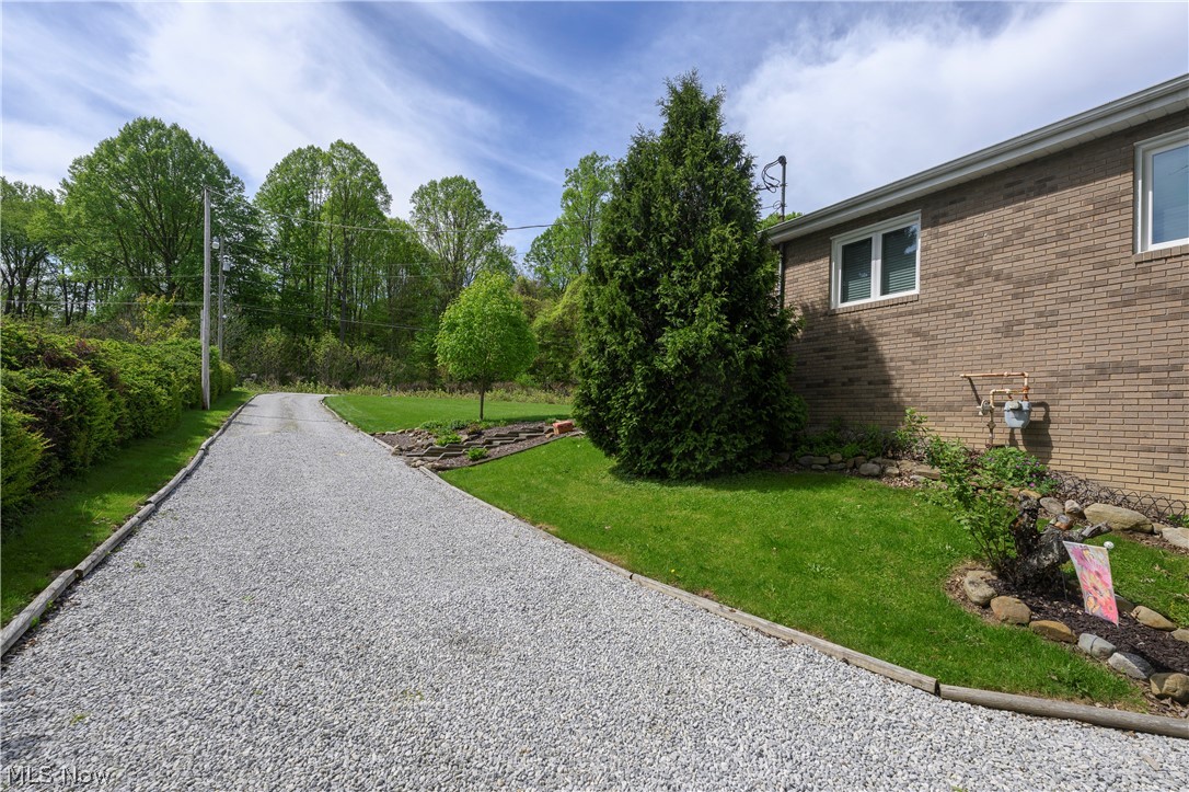 2677 Summit Road Akron, OH 44321 - Photo 30 of 33