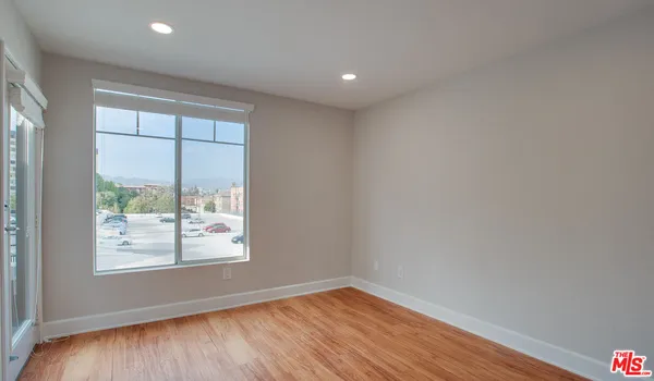 $4,471 | 5553 West 6th Street, Unit 2412, Los Angeles, CA 90036