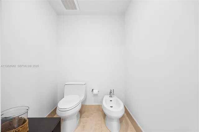 $10,000 | 17001 Collins Avenue, Unit 3507, Sunny Isles Beach, FL 33160