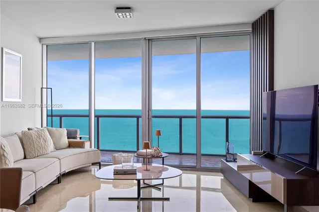 $10,000 | 17001 Collins Avenue, Unit 3507, Sunny Isles Beach, FL 33160