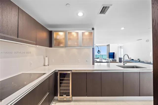 $10,000 | 17001 Collins Avenue, Unit 3507, Sunny Isles Beach, FL 33160