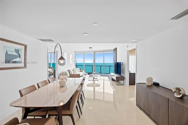 $10,000 | 17001 Collins Avenue, Unit 3507, Sunny Isles Beach, FL 33160