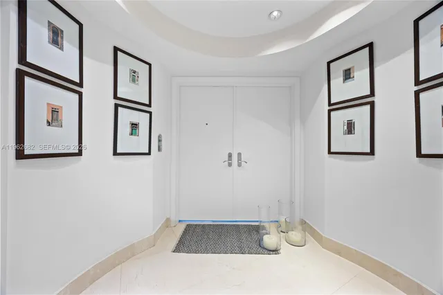 $10,000 | 17001 Collins Avenue, Unit 3507, Sunny Isles Beach, FL 33160