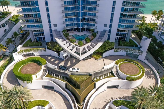 $10,000 | 17001 Collins Avenue, Unit 3507, Sunny Isles Beach, FL 33160