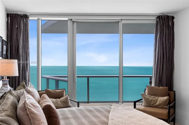 $10,000 | 17001 Collins Avenue, Unit 3507, Sunny Isles Beach, FL 33160