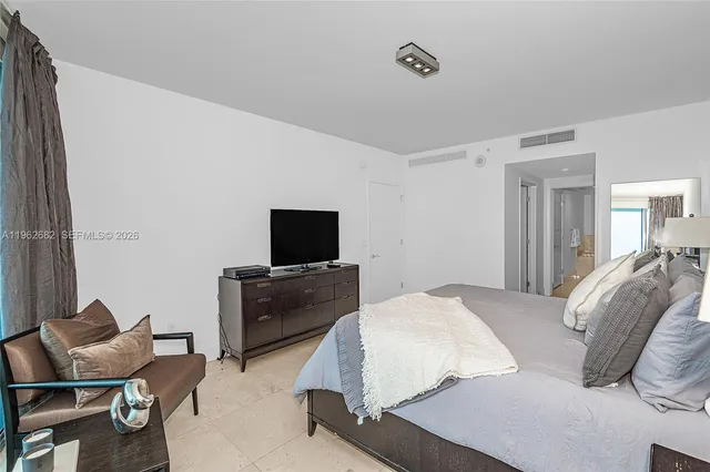 $10,000 | 17001 Collins Avenue, Unit 3507, Sunny Isles Beach, FL 33160