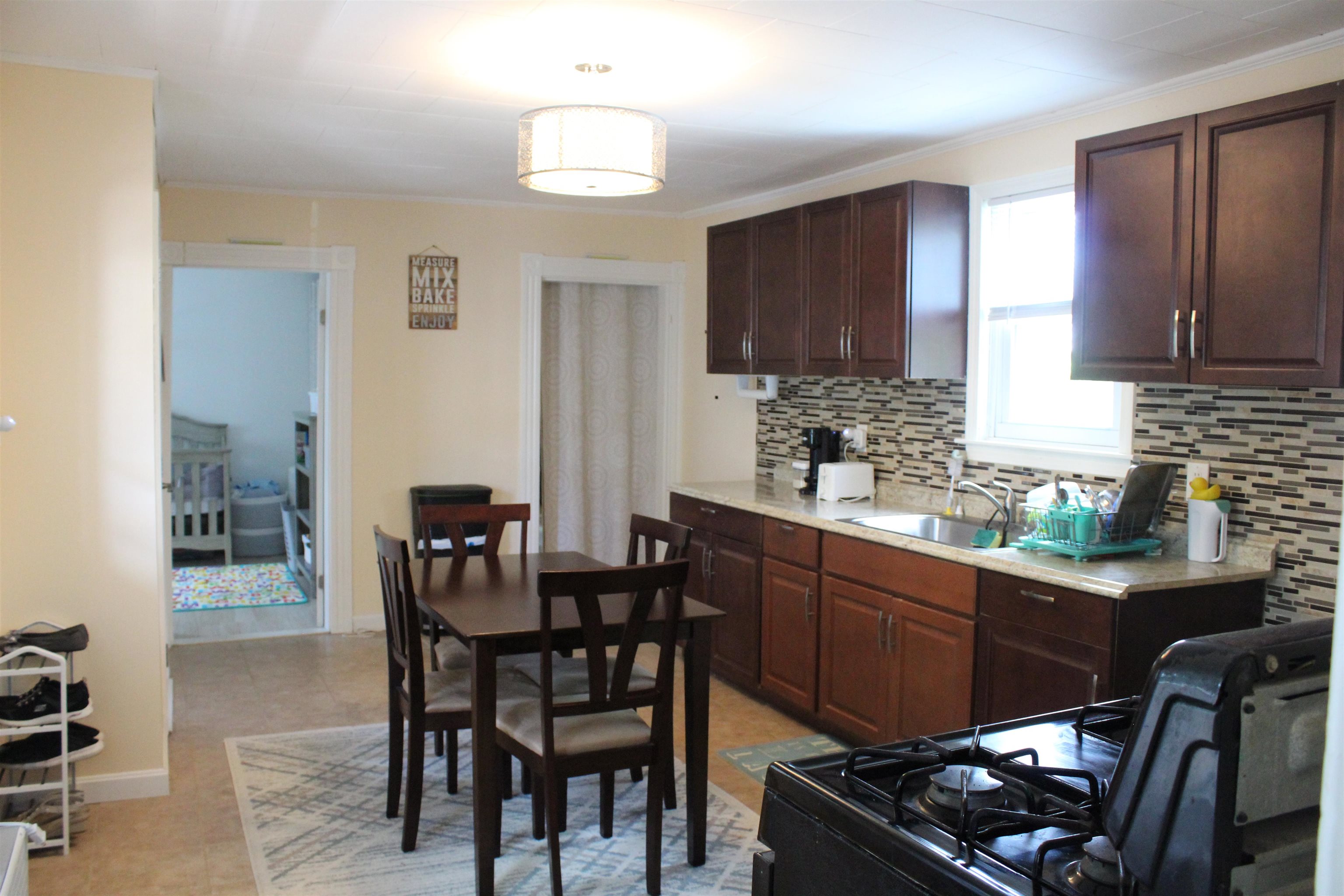 601 Green Street Manchester, NH 03103 - Photo 19 of 40