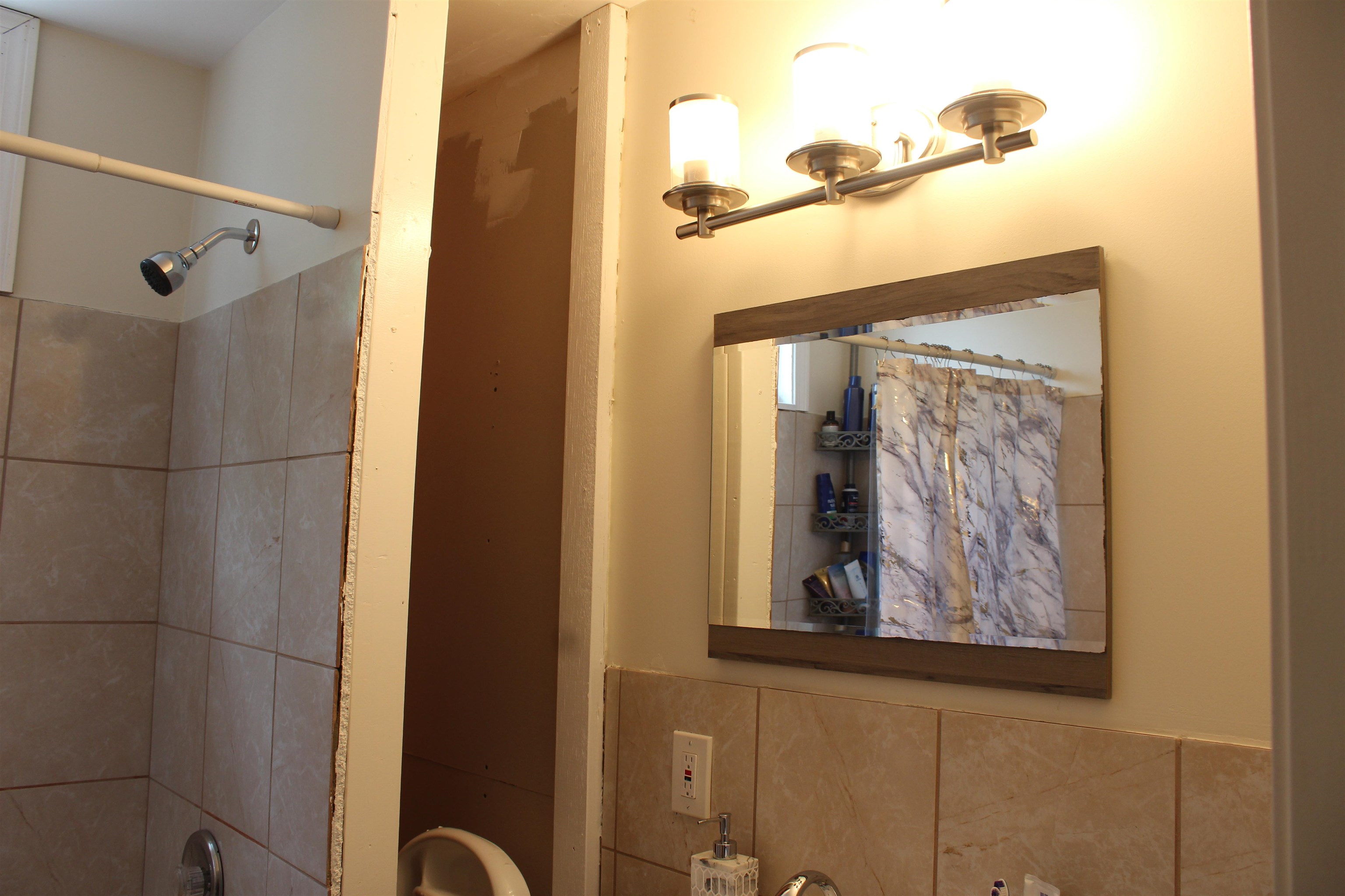 601 Green Street Manchester, NH 03103 - Photo 30 of 40