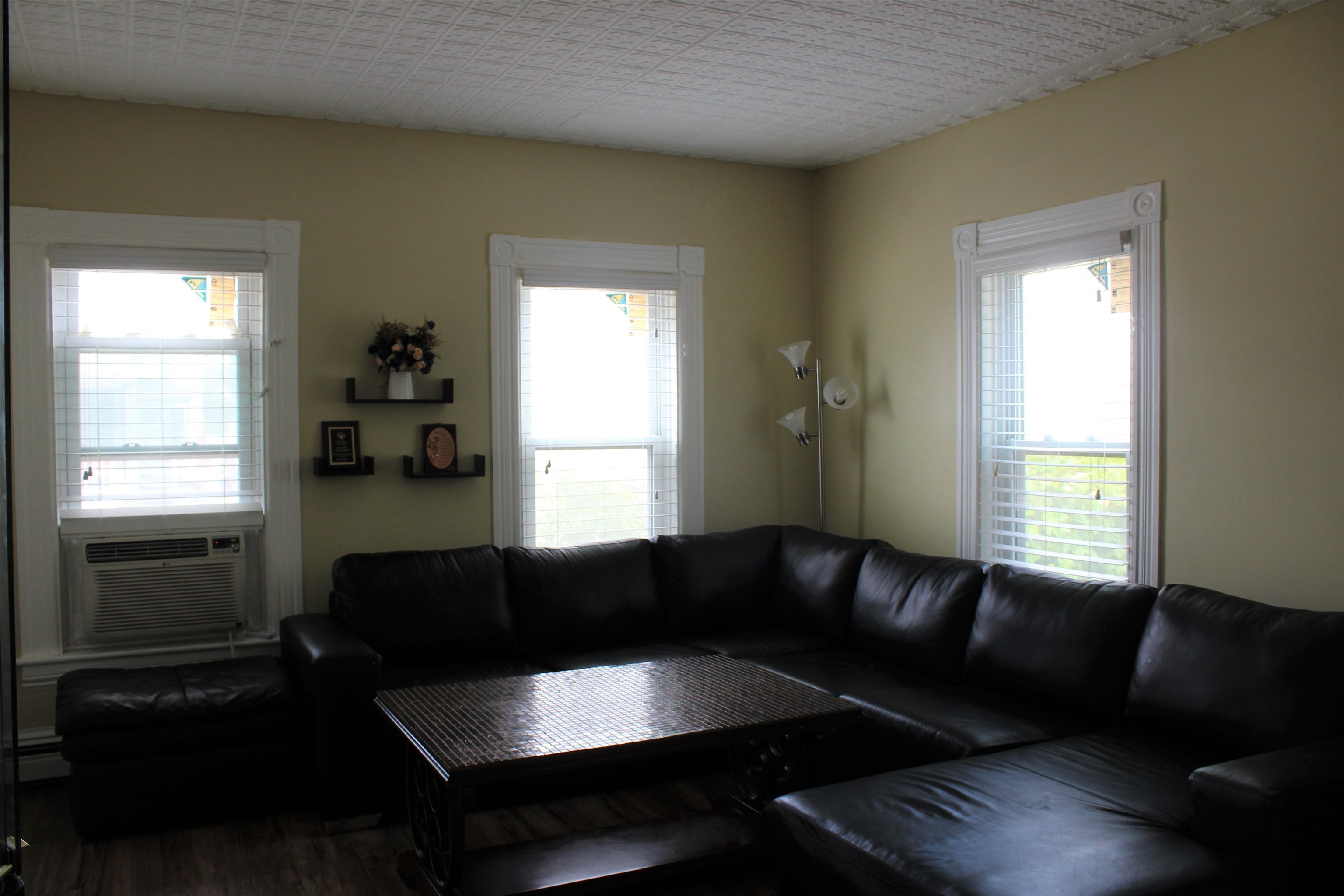 601 Green Street Manchester, NH 03103 - Photo 9 of 40