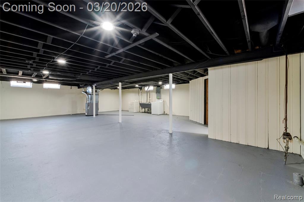 17220 West 13 Mile Road Beverly Hills, MI 48025 - Photo 25 of 35