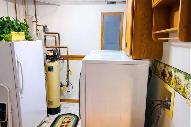 $349,900 | 828 Pleasant Way, Seymour, WI 54165