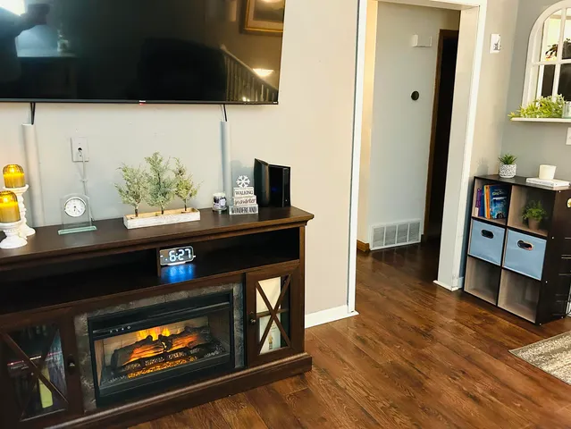 $349,900 | 828 Pleasant Way, Seymour, WI 54165