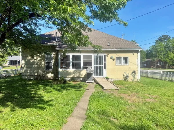 $69,900 | 1120 Girard Street, Metropolis, IL 62960