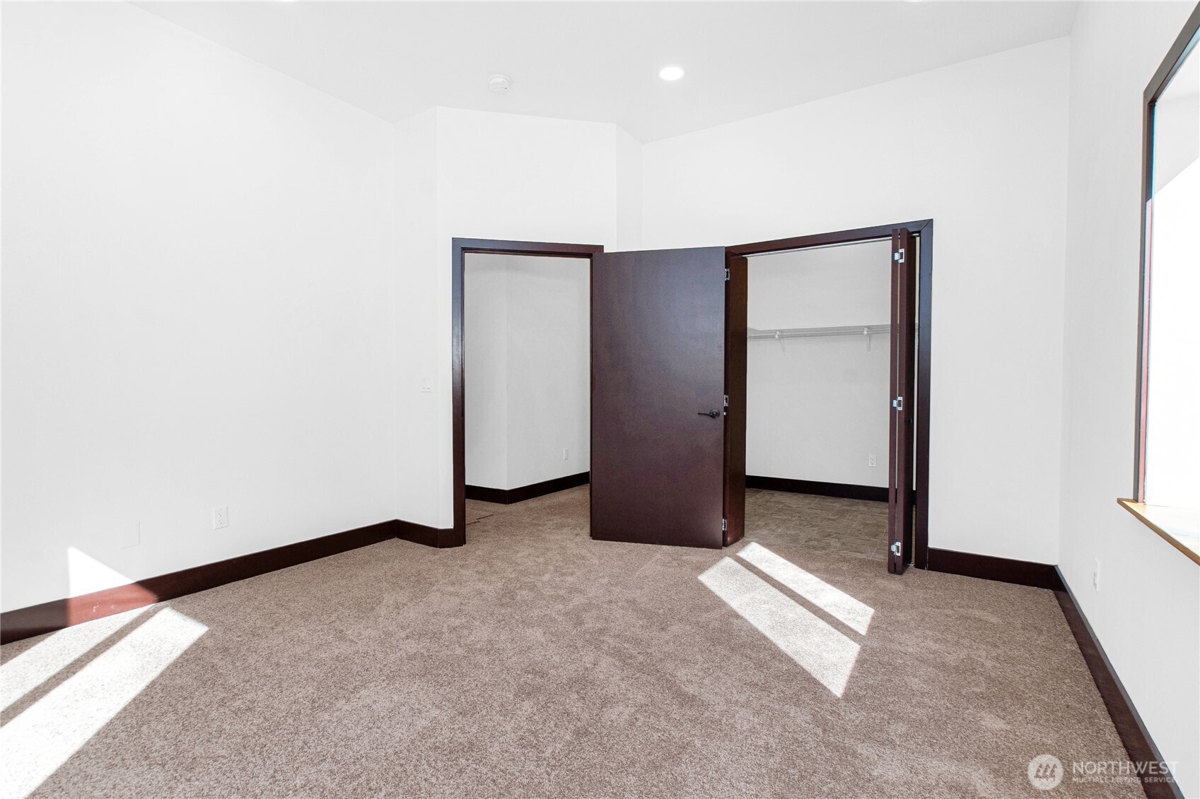 1232 Southwest J H Road Port Orchard, WA 98367 - Photo 15 of 26 Gallery Image 15