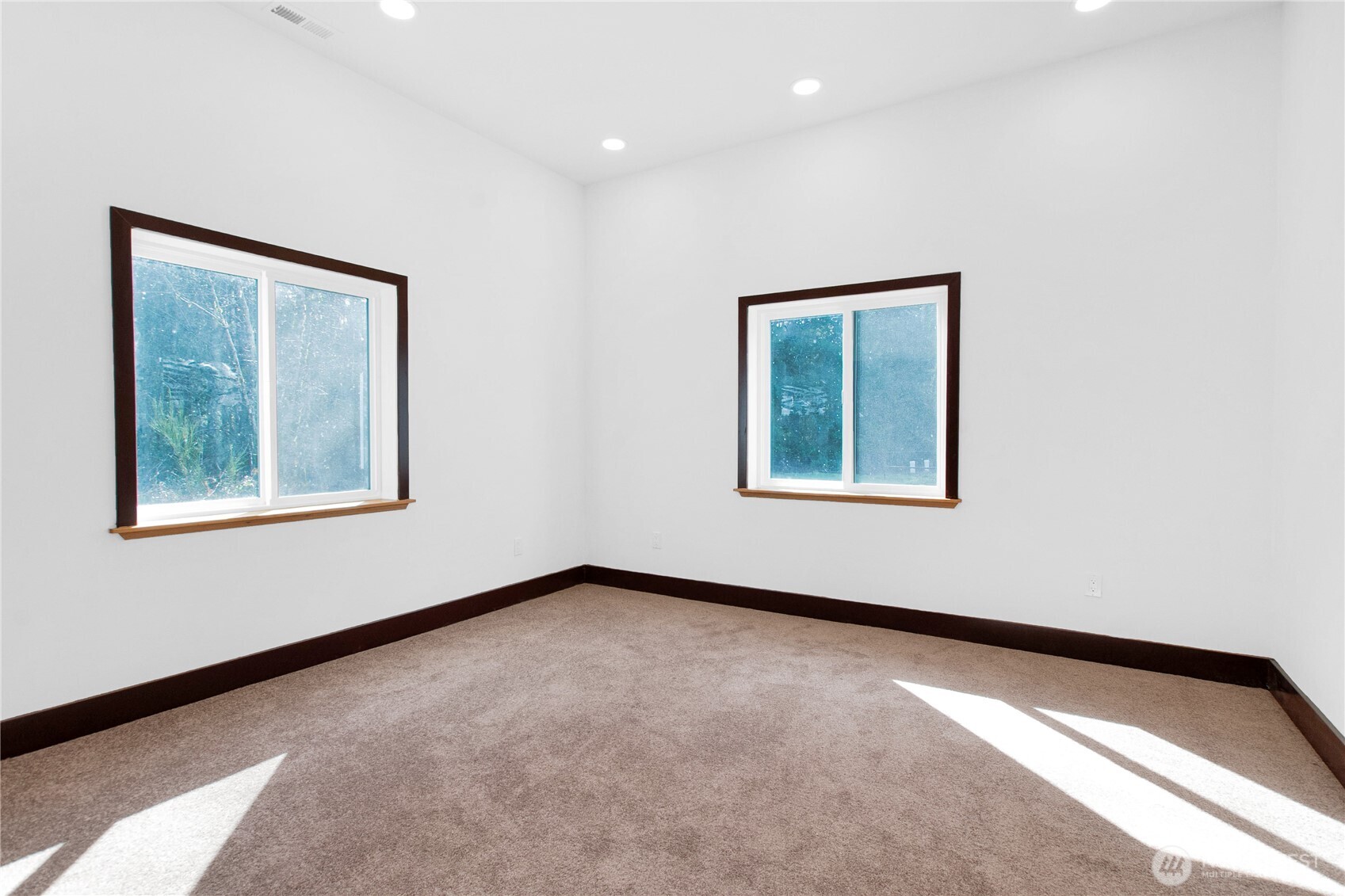 1232 Southwest J H Road Port Orchard, WA 98367 - Photo 16 of 26 Gallery Image 16