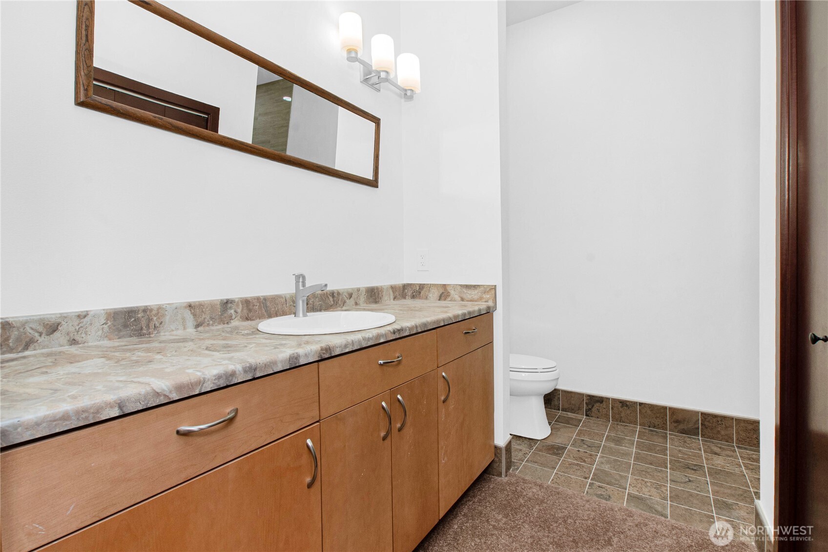 1232 Southwest J H Road Port Orchard, WA 98367 - Photo 18 of 26 Gallery Image 18