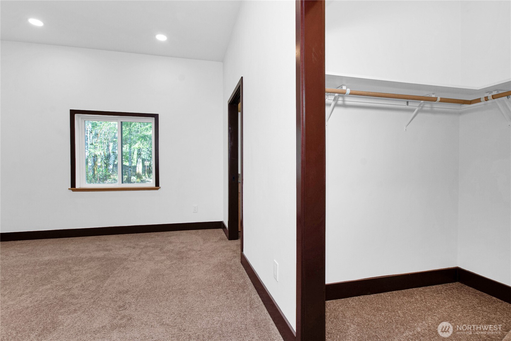 1232 Southwest J H Road Port Orchard, WA 98367 - Photo 22 of 26 Gallery Image 22