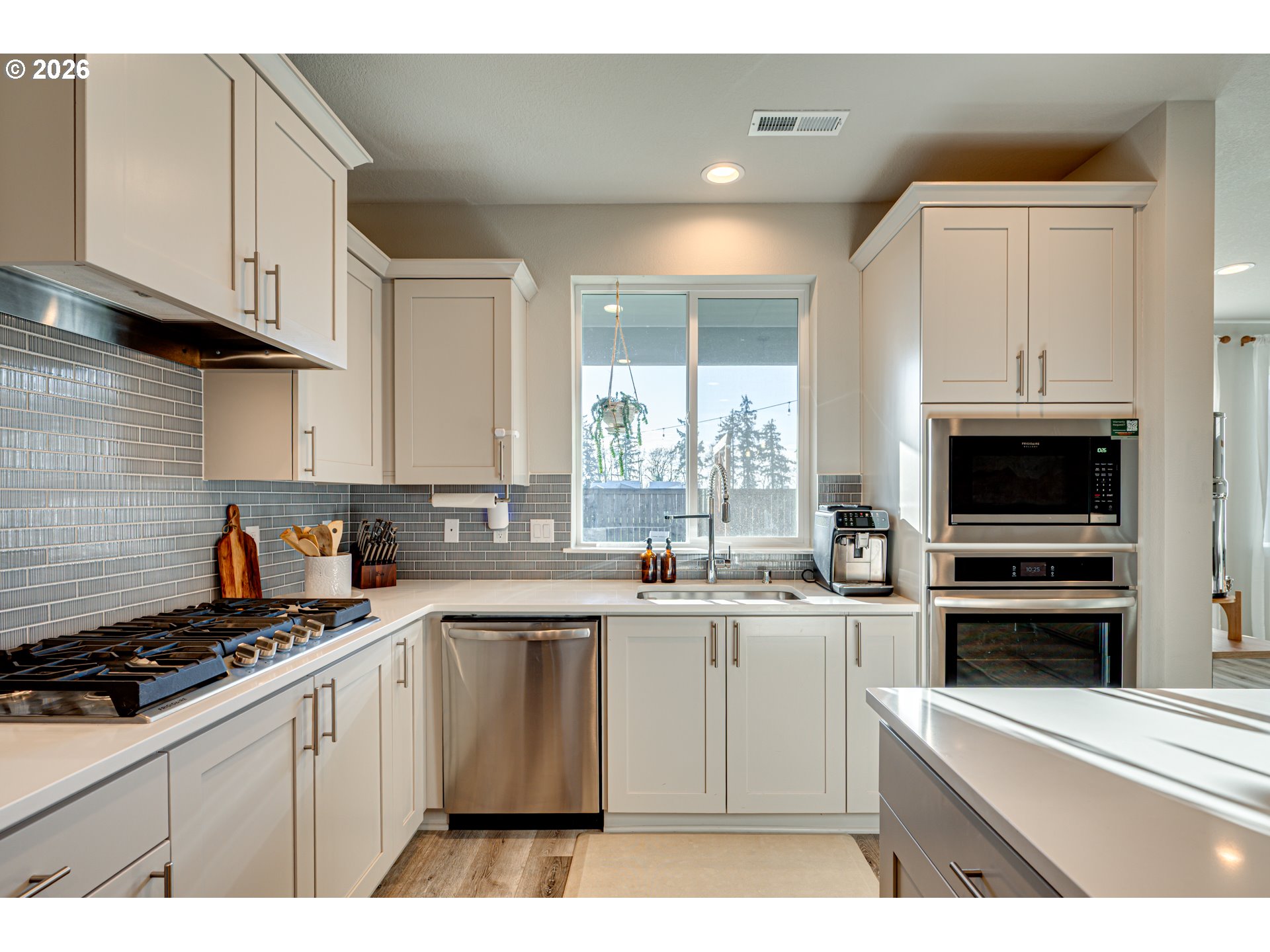 8727 North 3rd Street Ridgefield, WA 98642 - Photo 4 of 38