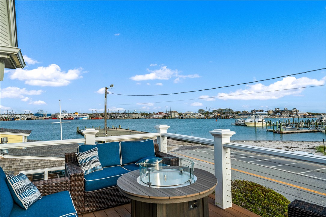 1185 Succotash Road Narragansett, RI 02879 - Photo 23 of 37