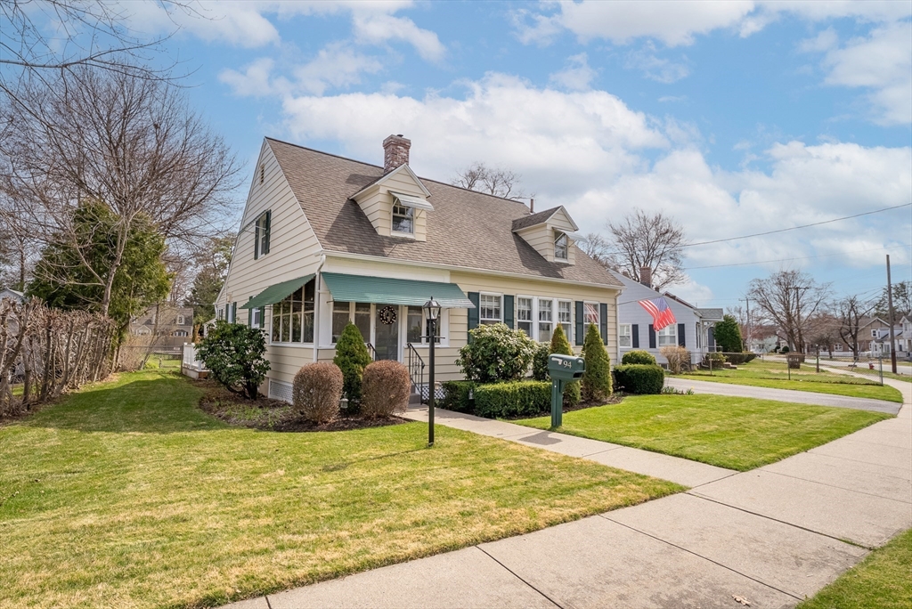 94 Morton Street West Springfield, MA 01089 - Photo 3 of 45 Gallery Image 3
